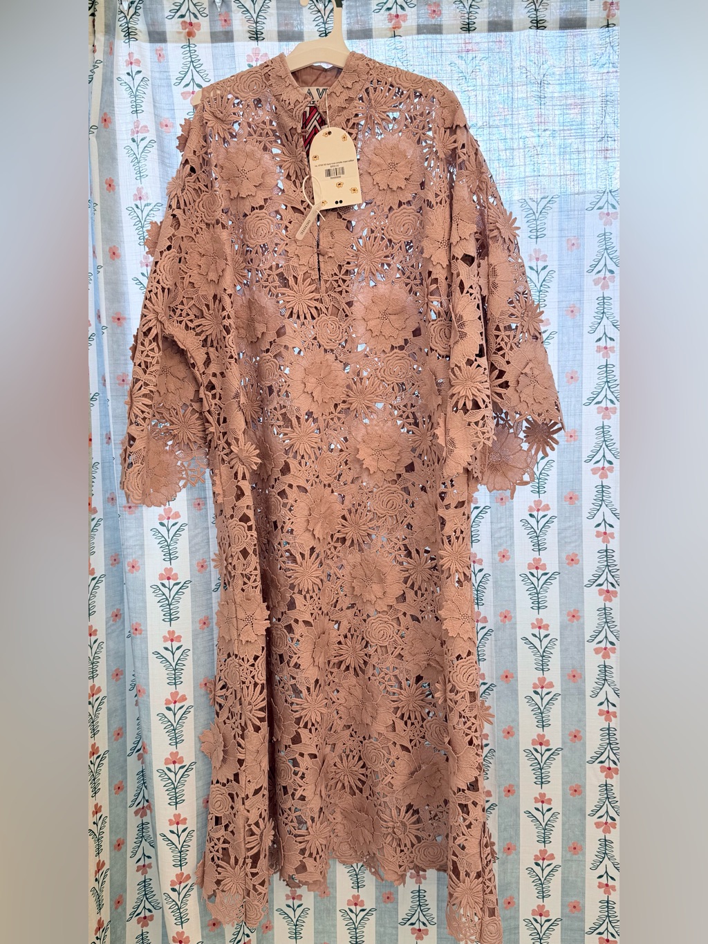 Nwt! La Vie Style House Mauve Crochet Floral Maxi Caftan